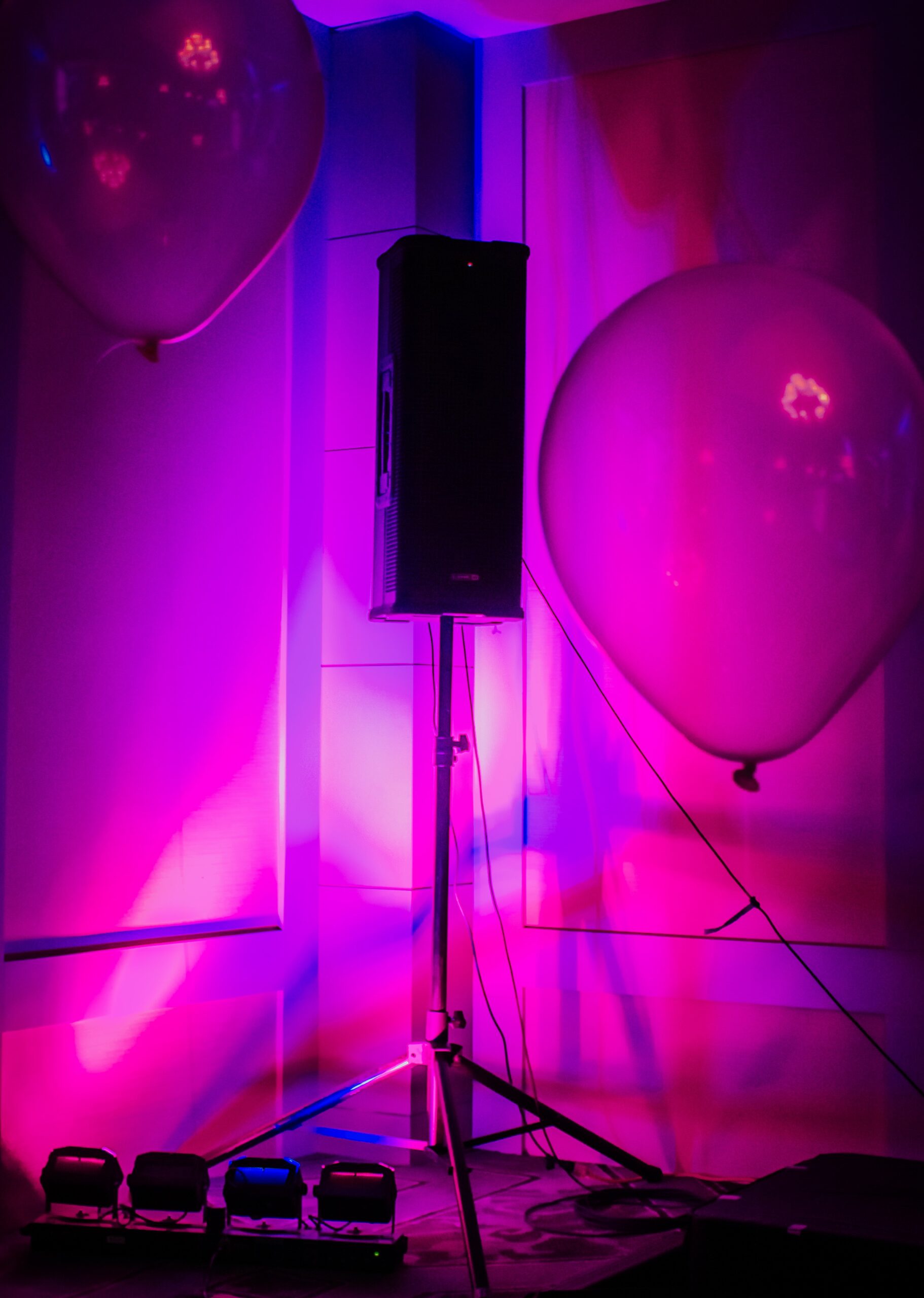 Line 6 Speaker with Uplighting